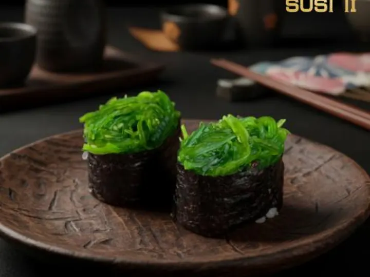 Chuka Wakame Gunkan